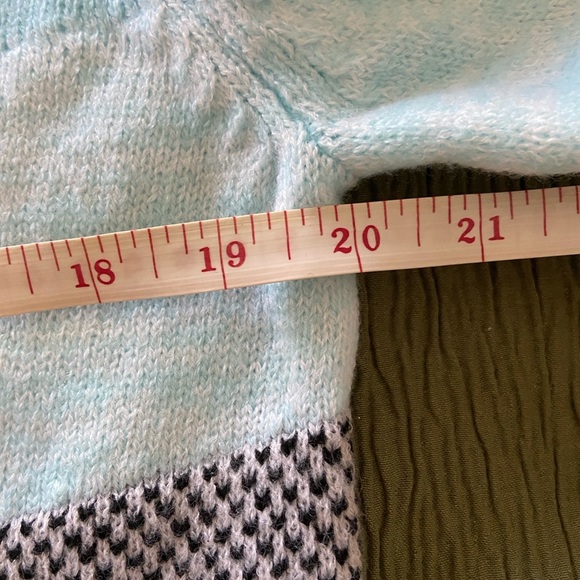 Color block striped sweater - Picture 8 of 8